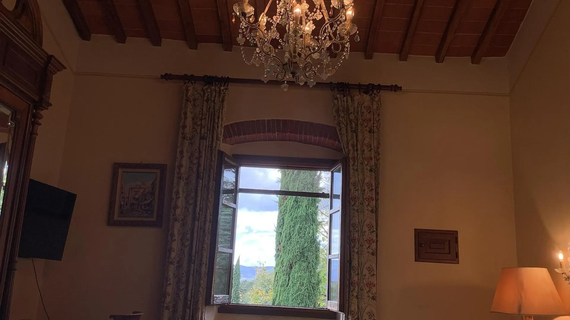 Villa Rigacci Reggello 4*,  Italy